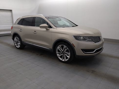 Used 2017 Lincoln MKX Reserve image 11