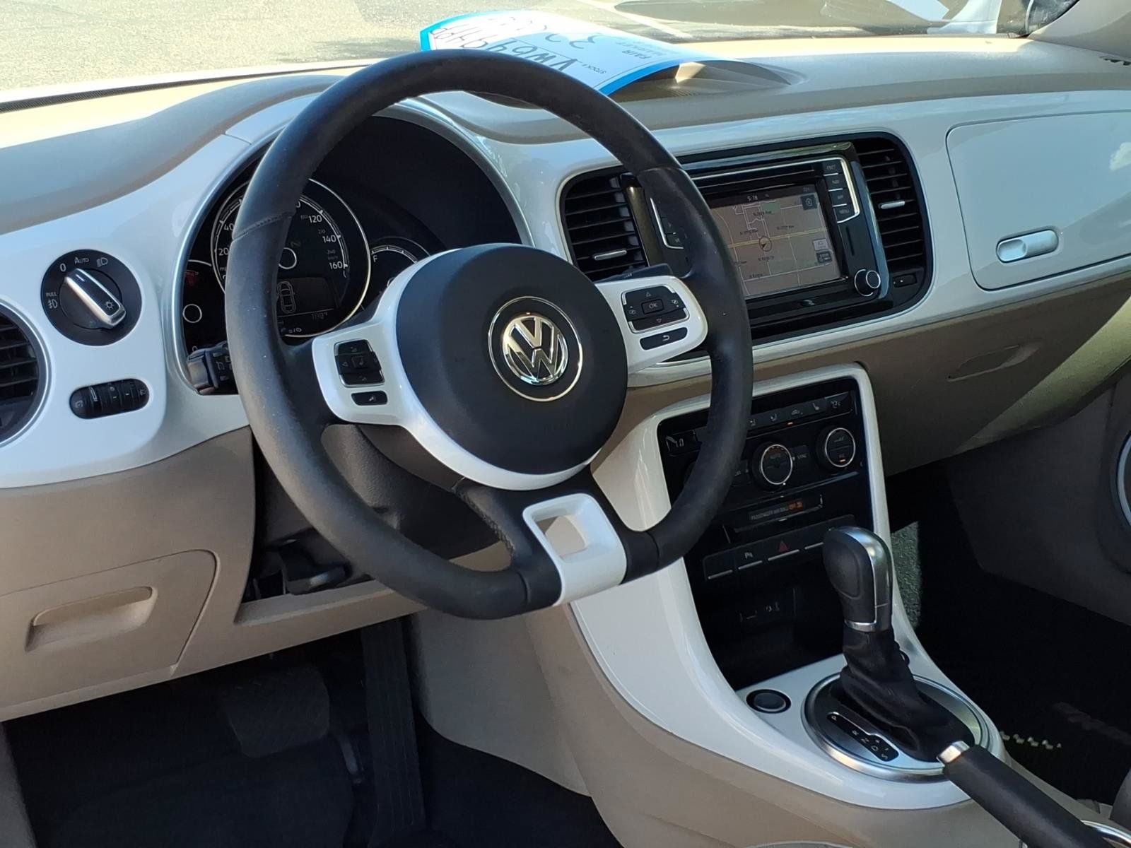 Used 2019 Volkswagen Beetle 2.0T SE FWD image 23