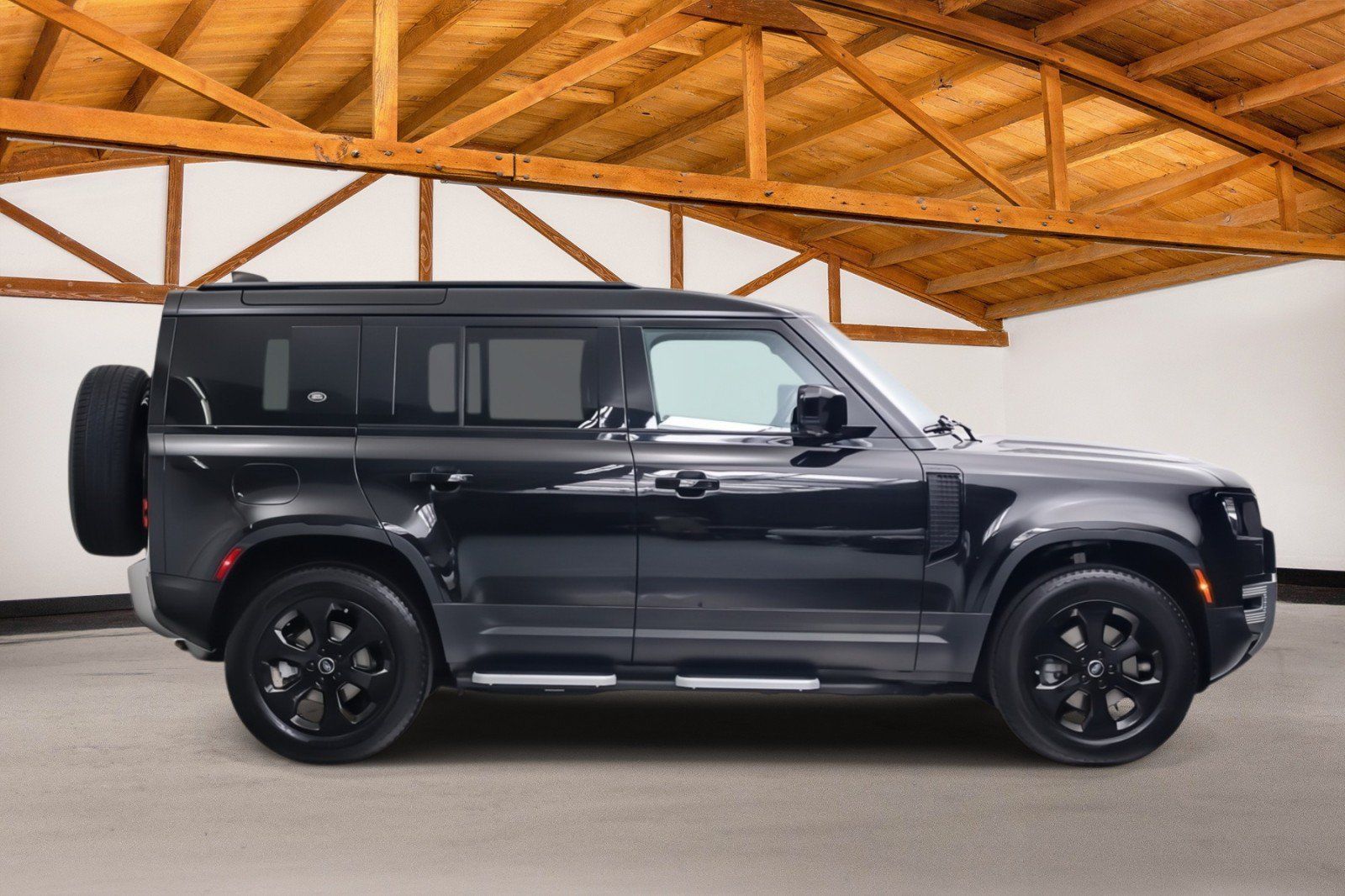 Used 2023 Land Rover Defender 110 S AWD/4WD image 6