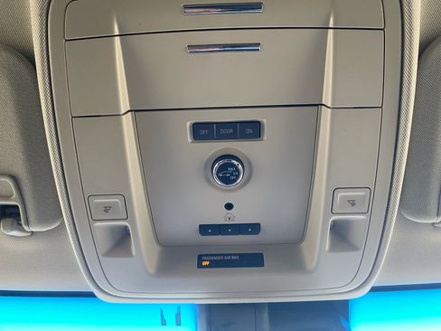 Used 2019 Chevrolet Tahoe LT w/ Luxury Package image 19