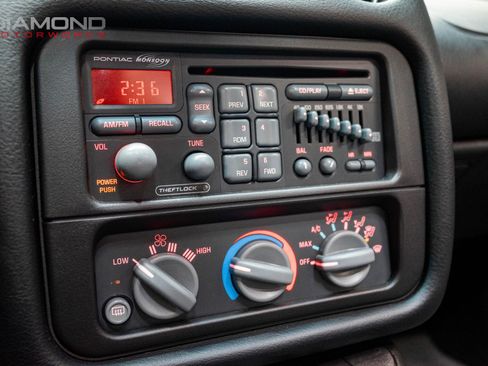 Used 2002 Pontiac Firebird Formula RWD image 15