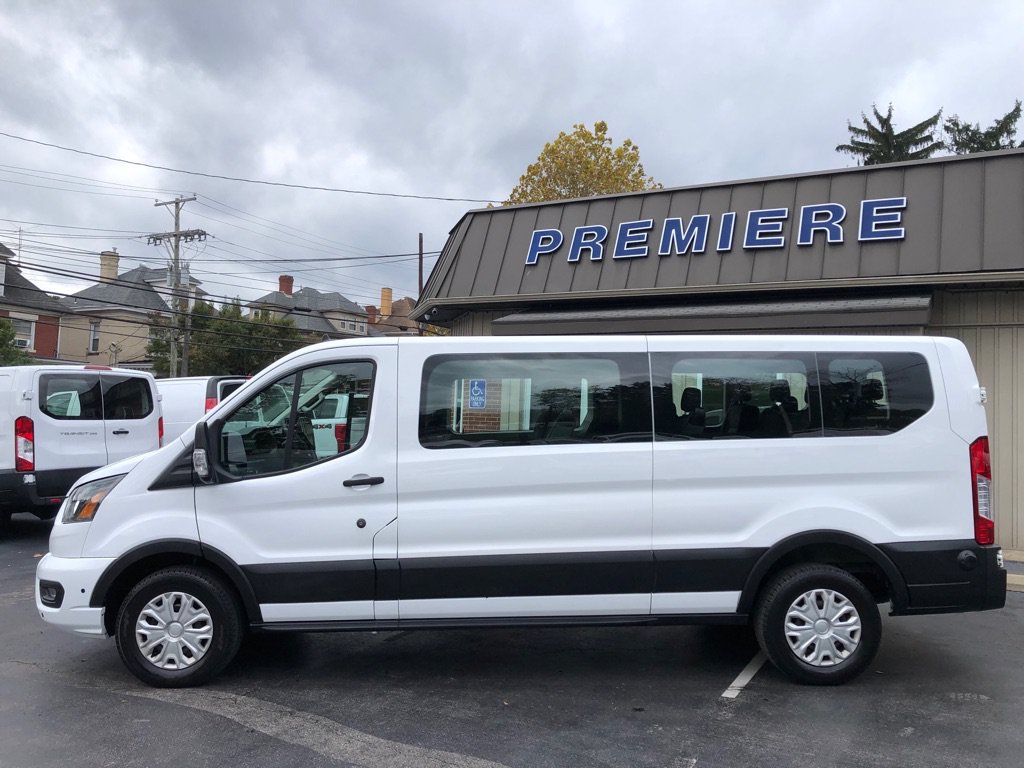 Used 2024 Ford Transit 350 XLT RWD image 3