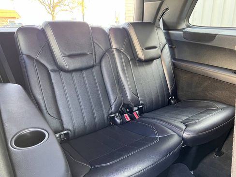 Used 2017 Mercedes-Benz GLS 450 4MATIC w/ Premium Package image 25