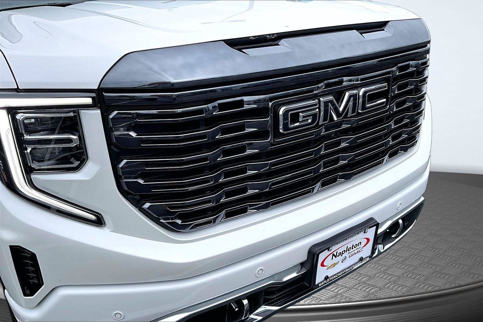 Used 2024 GMC Sierra 1500 Denali Ultimate AWD/4WD image 29