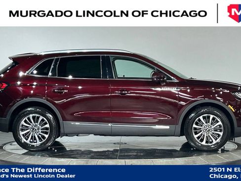Used 2023 Lincoln Nautilus Reserve AWD/4WD image 9
