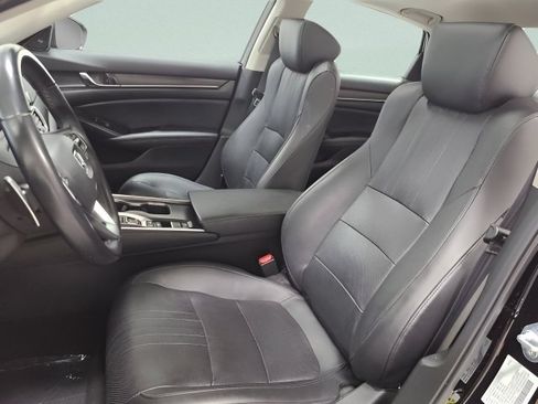 Used 2022 Honda Accord Touring image 19