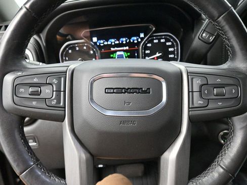 Used 2021 GMC Sierra 1500 Denali w/ Driver Alert Package II AWD/4WD image 17