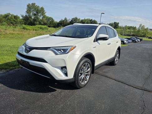 Used 2017 Toyota RAV4 Limited w/ Advanced Technology Package AWD/4WD image 1