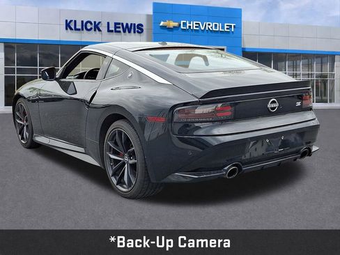 Used 2024 Nissan Z Performance w/ Floor Mat Package RWD image 5