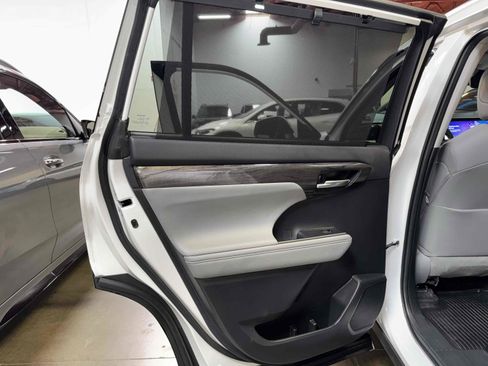 Used 2023 Toyota Highlander Platinum image 72