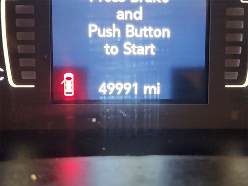 Used 2020 Jeep Cherokee Latitude Plus image 16