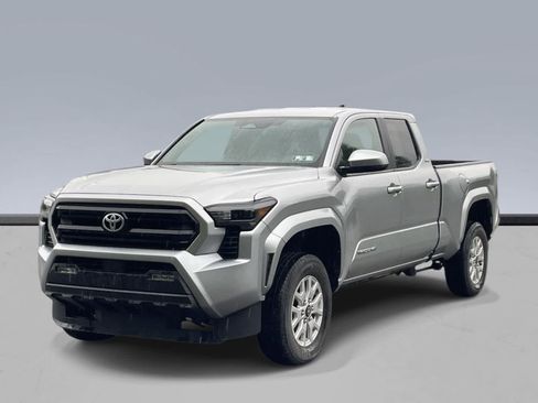 Used 2024 Toyota Tacoma SR5 AWD/4WD image 1