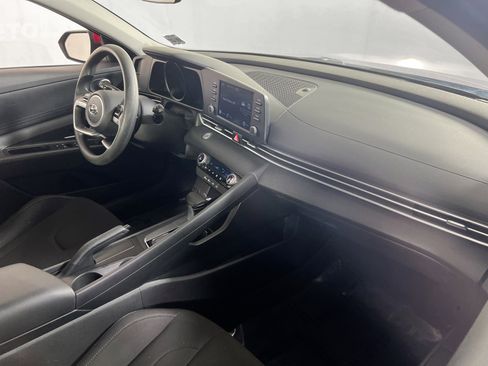 Used 2023 Hyundai Elantra SEL image 26