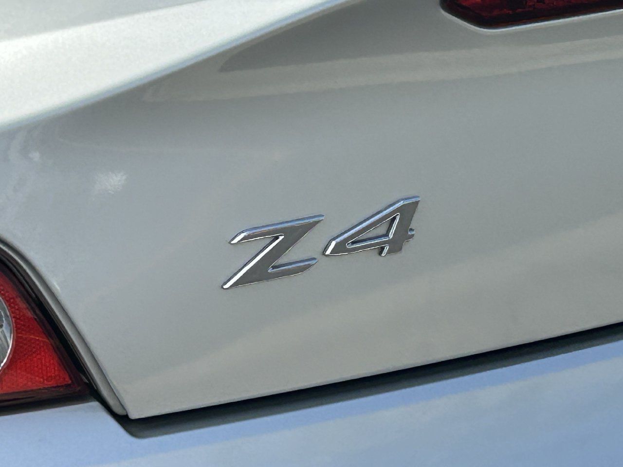 Used 2004 BMW Z4 3.0i RWD image 5