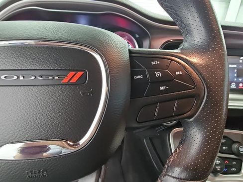 Used 2022 Dodge Challenger R/T image 27