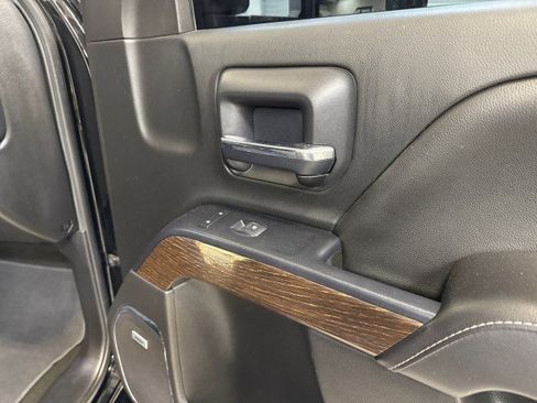 Used 2018 GMC Sierra 3500 Denali w/ Duramax Plus Package image 61