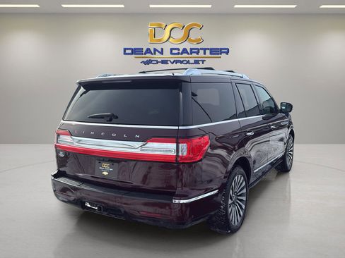 Used 2019 Lincoln Navigator Reserve image 4
