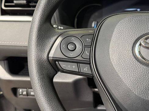 Certified 2025 Toyota RAV4 LE AWD/4WD image 23