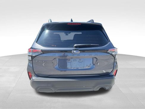 Used 2025 Subaru Forester w/ Convenience Package #2 AWD/4WD image 8