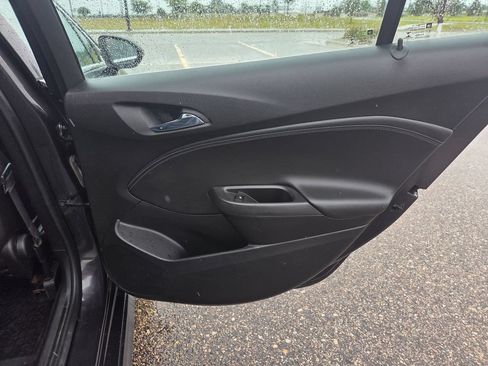 Used 2017 Chevrolet Cruze Premier FWD image 42