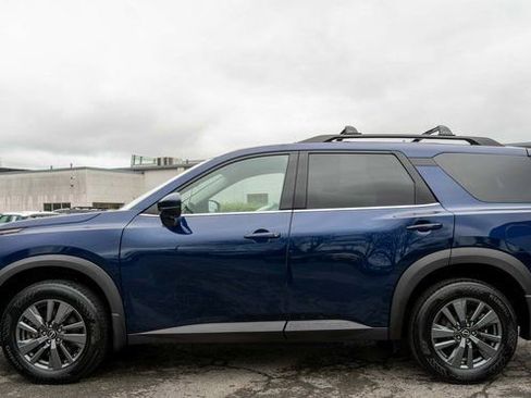 Certified 2024 Nissan Pathfinder SV AWD/4WD image 9