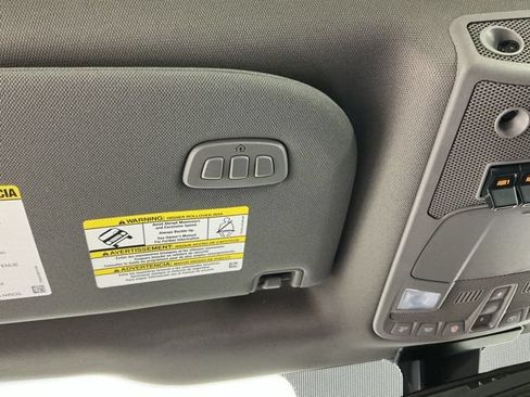 Used 2019 Ford F350 Lariat AWD/4WD image 24