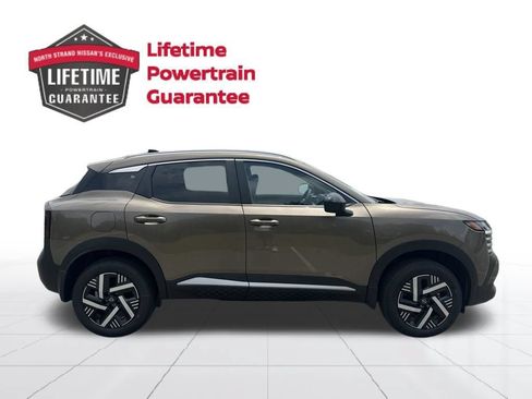 New 2026 Nissan Kicks SV FWD image 9