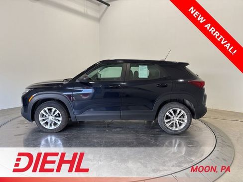 Used 2021 Chevrolet TrailBlazer LS image 4