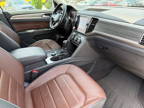 Used 2021 Volkswagen Atlas SEL Premium AWD/4WD image 22