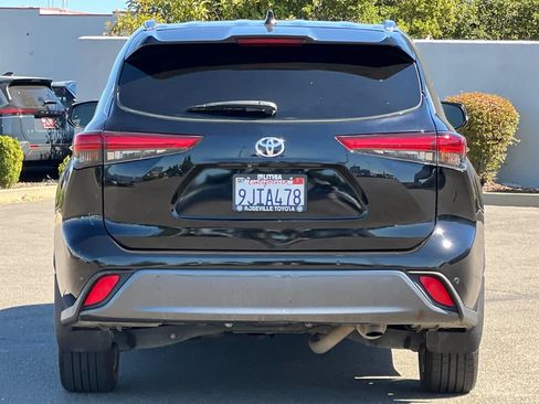 Used 2023 Toyota Highlander Limited AWD/4WD image 8