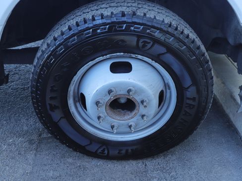 Used 2018 Ford F350 XL w/ Power Equipment Group image 2