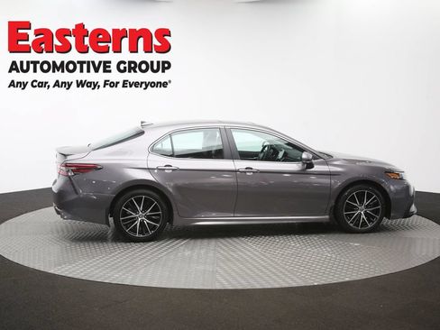Used 2024 Toyota Camry SE w/ Cold Weather Package FWD image 40