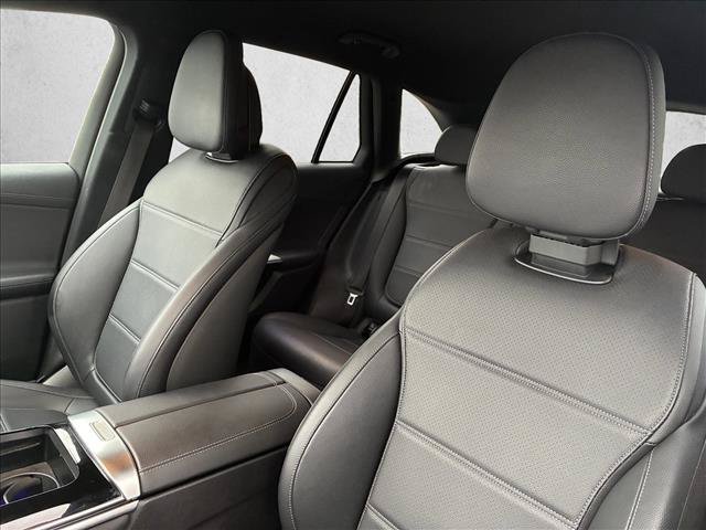 Used 2023 Mercedes-Benz GLC 300 4MATIC image 12