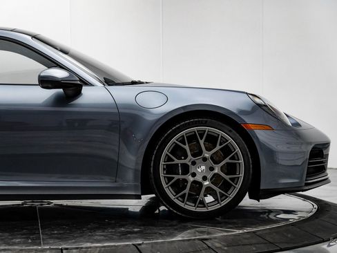 Used 2025 Porsche 911 Carrera image 23