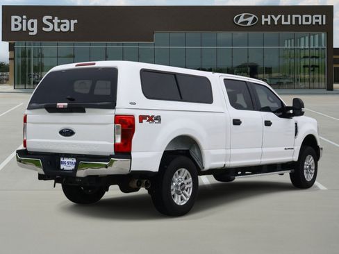 Used 2019 Ford F250 XLT w/ XLT Value Package AWD/4WD image 4