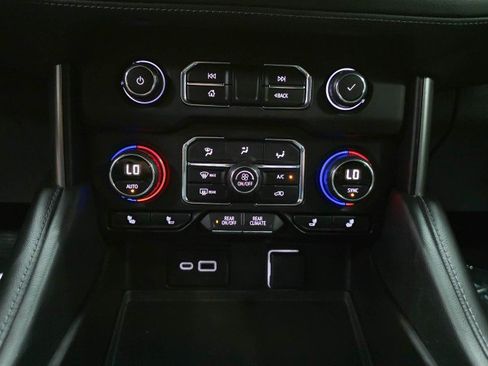 Used 2021 Chevrolet Tahoe LT w/ LT Signature Package AWD/4WD image 28