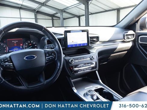 Used 2020 Ford Explorer XLT w/ Equipment Group 202A RWD image 14