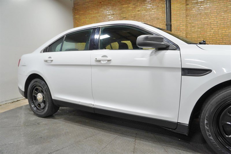 Used 2019 Ford Taurus Police Interceptor AWD image 9