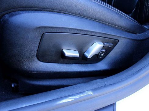 Used 2019 BMW 530i w/ Convenience Package image 11