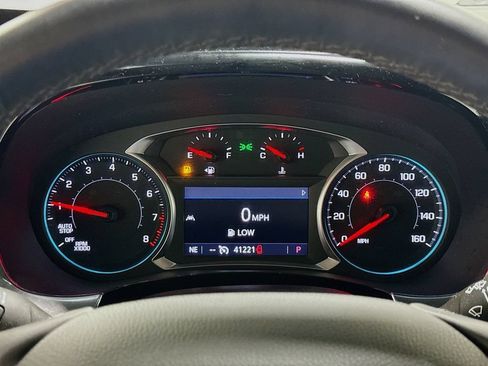 Used 2023 Chevrolet Traverse LT FWD image 13