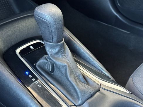 Used 2023 Toyota Corolla LE FWD image 17