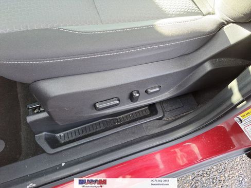 Certified 2018 Ford Escape SE image 13