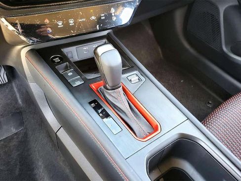 New 2025 Nissan Kicks SR image 10