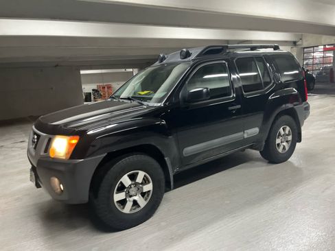 Used 2011 Nissan Xterra PRO-4X w/ Pro-4x Leather Pkg image 3