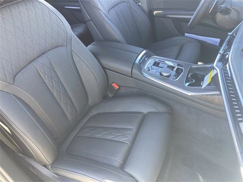 New 2025 BMW X7 M60i w/ Climate Comfort Package image 11
