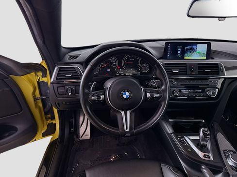 Used 2019 BMW M4 Coupe w/ Competition Package RWD image 17