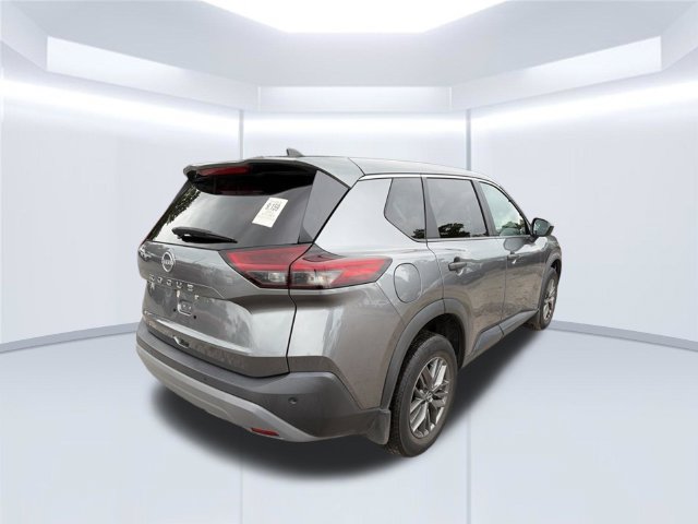 Used 2023 Nissan Rogue S FWD image 6