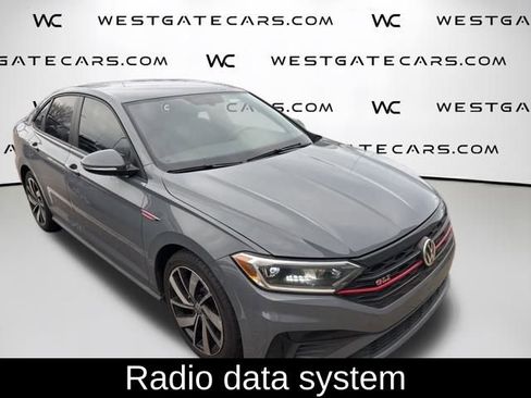 Used 2019 Volkswagen Jetta GLI image 4