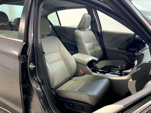 Used 2016 Honda Accord EX-L image 9