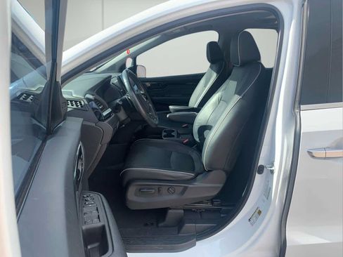 Used 2022 Honda Odyssey Elite image 10